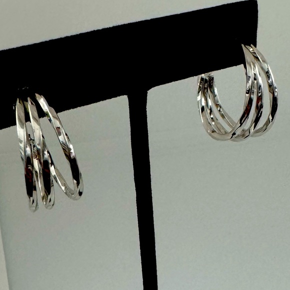Earrings In white rhodium. - Picture 4 of 4